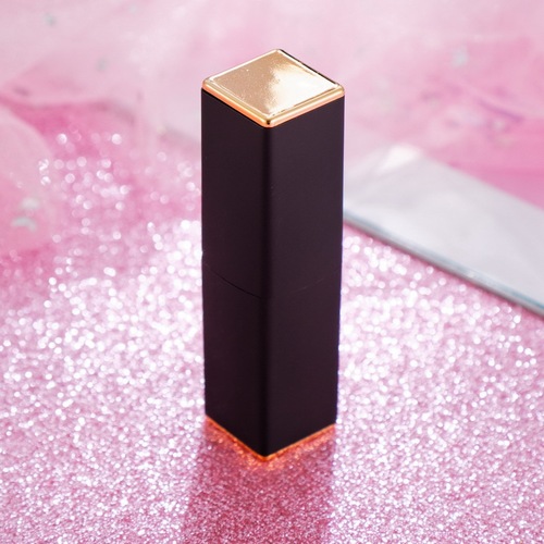 Wholesale lipstick tube empty tube new magnetic buckle lipstick tube lipstick packaging material magnetic texture lipstick empty tube