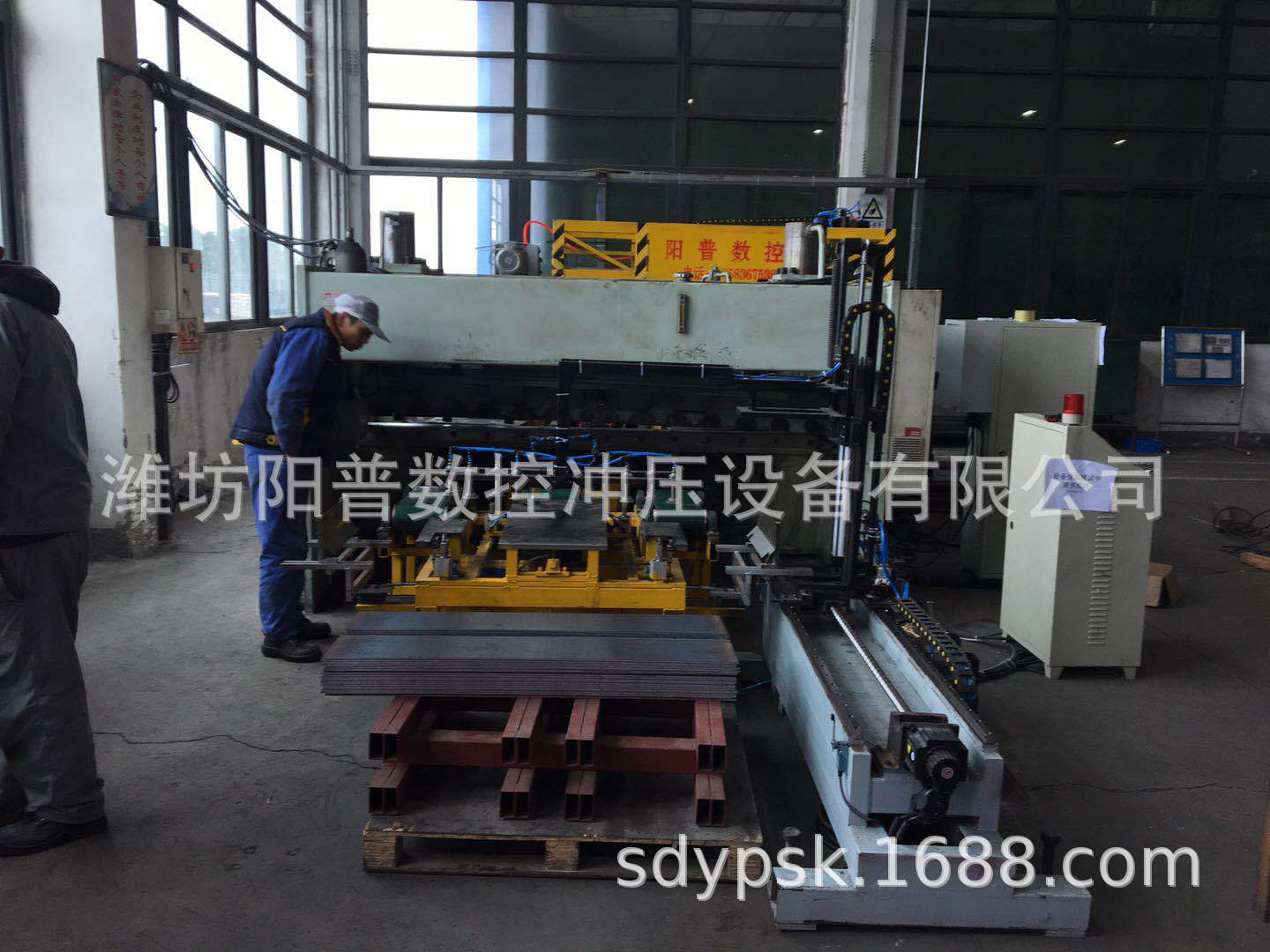 1bce46799f0b08d7aec9a806c3fccc