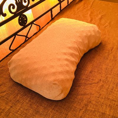 wholesale gift Will pin Thailand natural latex pillow middle age cervical vertebra massage Pillow core wechat Business Explosive money Latex pillow