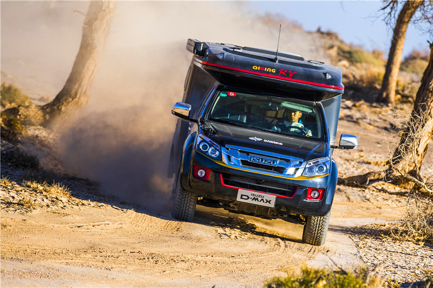 齐星双排D-MAX越野房车 | 现车一台历史冰点价回馈客户
历史冰点价回馈车友
齐星双排D...