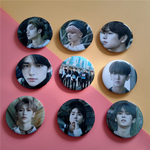 Stray Kids New Album Clé: Levanter Badge Bang Chan Breast Dragon brooch jewelry