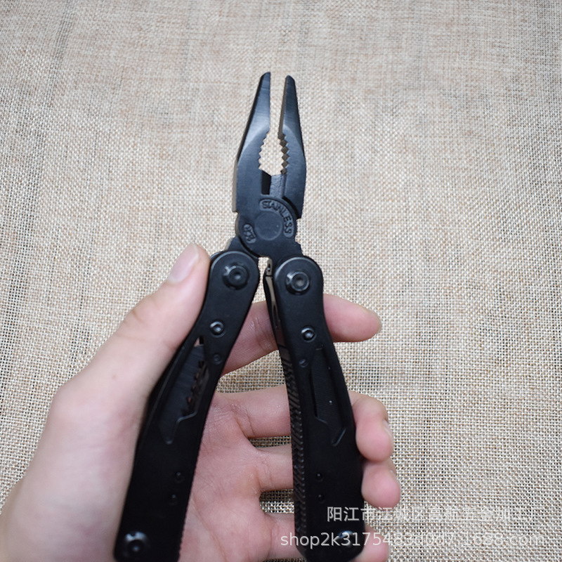 现货户外不锈钢多功能发黑钳子 户外便携野营钳子 折叠钳子