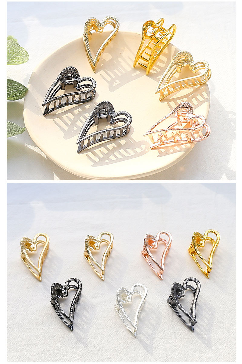 Fashion Simple Heart Shaped Small Frosted Metal Heart Grip Clip display picture 2