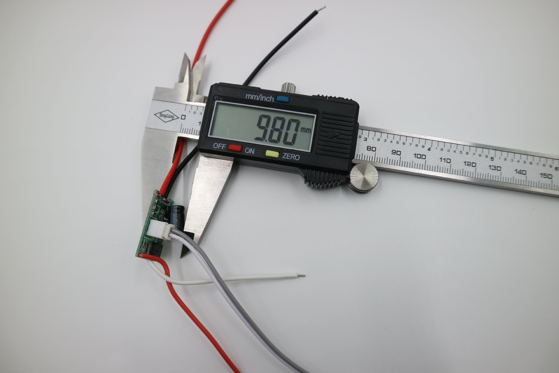 低压光控开关详情图3