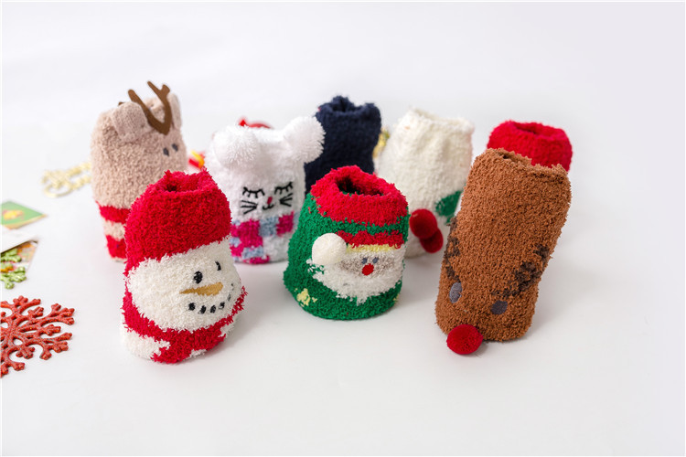 A Pair Quantity Christmas Christmas Women's Cartoon Polyester Coral Fleece Embroidery Crew Socks A Pair