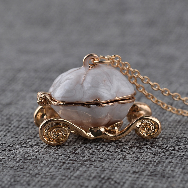 Fashion magic pumpkin car alloy necklace clavicle chain accessories hot sale