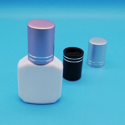 供应塑料瓶15毫升睫毛胶水瓶彩色铝盖分装睫毛快干胶方瓶厂家直销