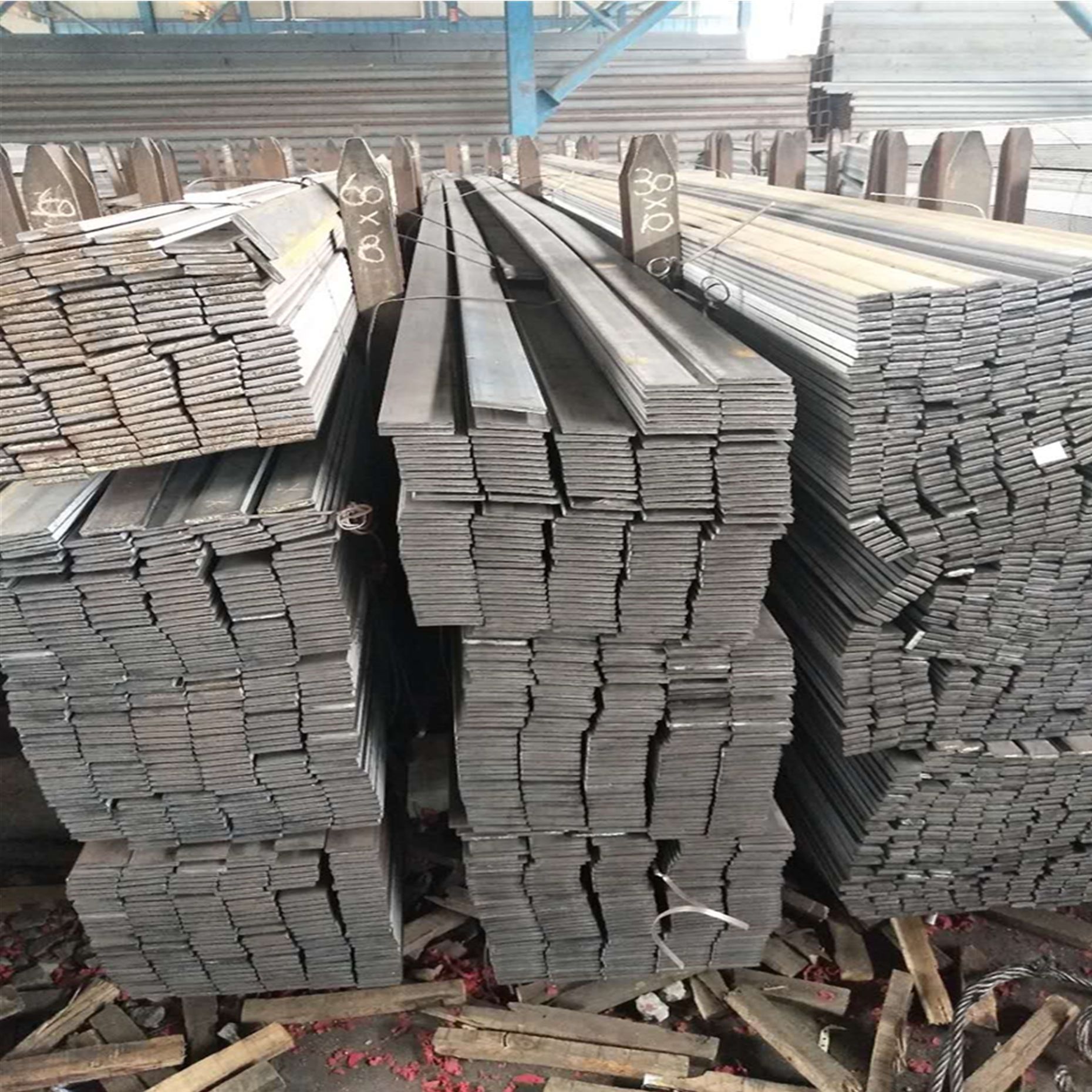 扁钢 冷拉扁钢 热轧扁钢 扁铁 镀锌扁钢，扁铁工程管材批发正品