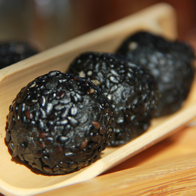 Black sesame pills manual make precooked and ready to be eaten Nine. Nine sun Black sesame seeds Pill One piece On behalf of