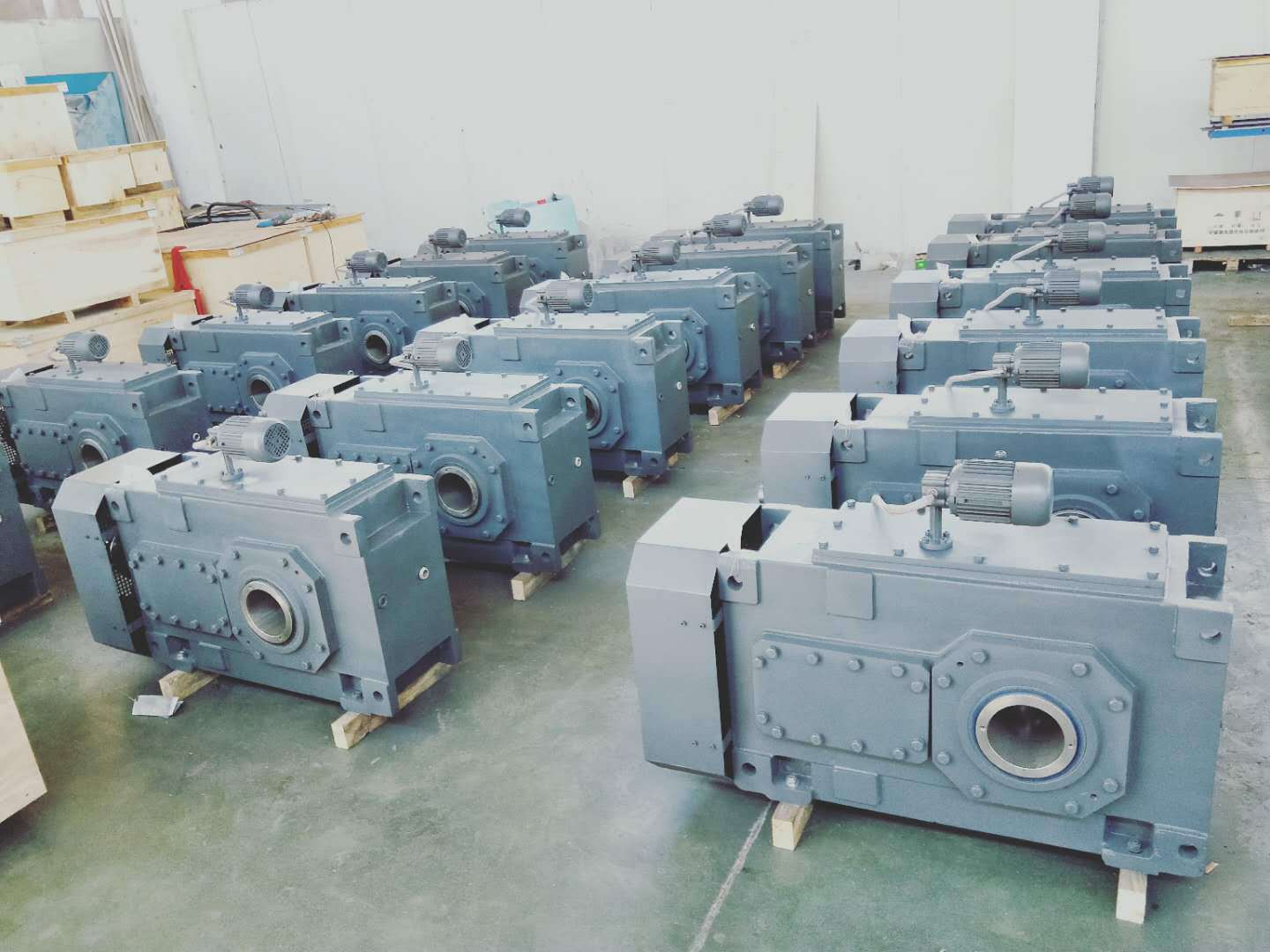 品牌直销 传邦齿轮减速机 B2SH14硬齿面大功率减速机上海厂家生产