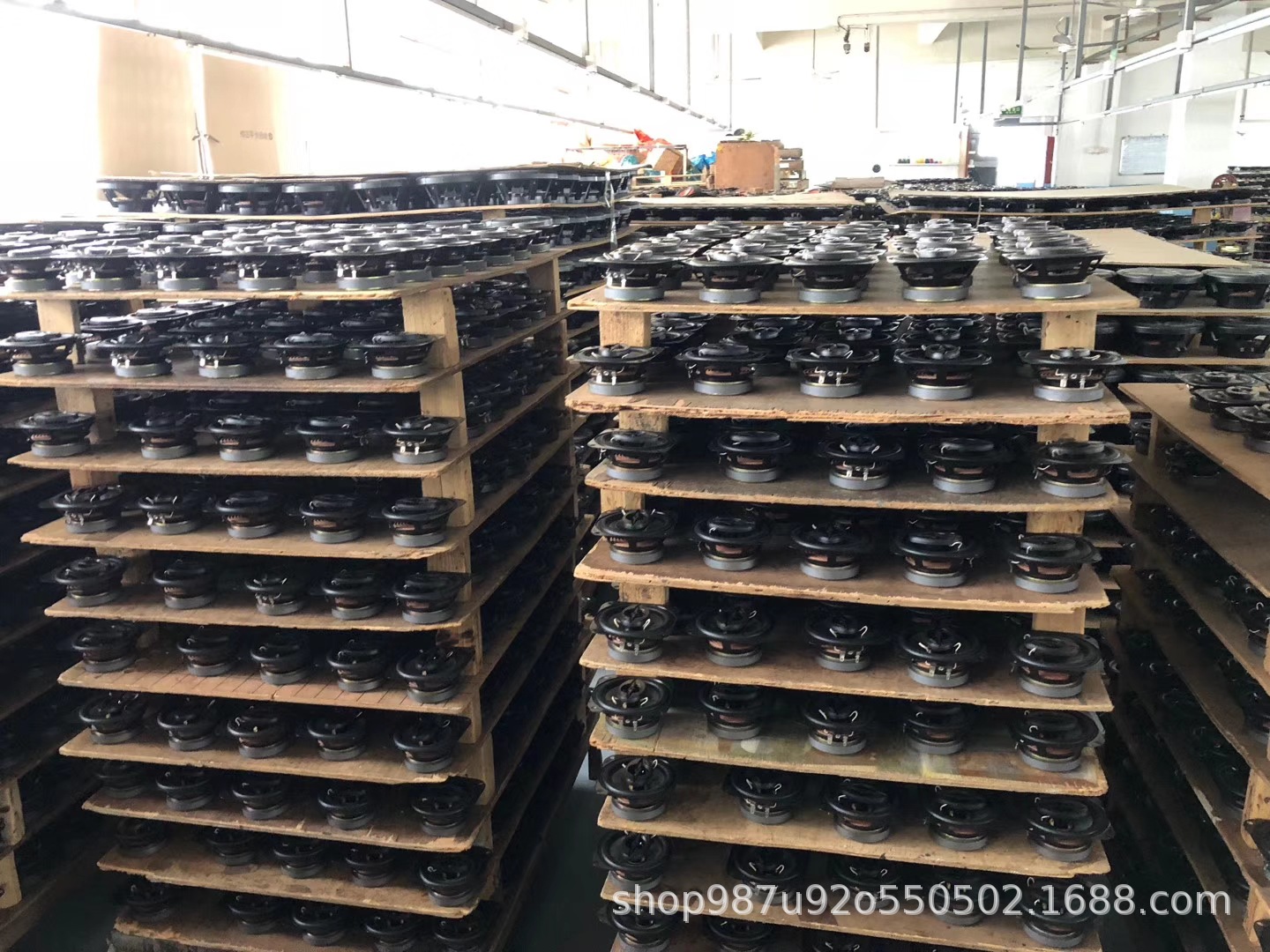 1468987EE499F8A200E44E40B9B4A6