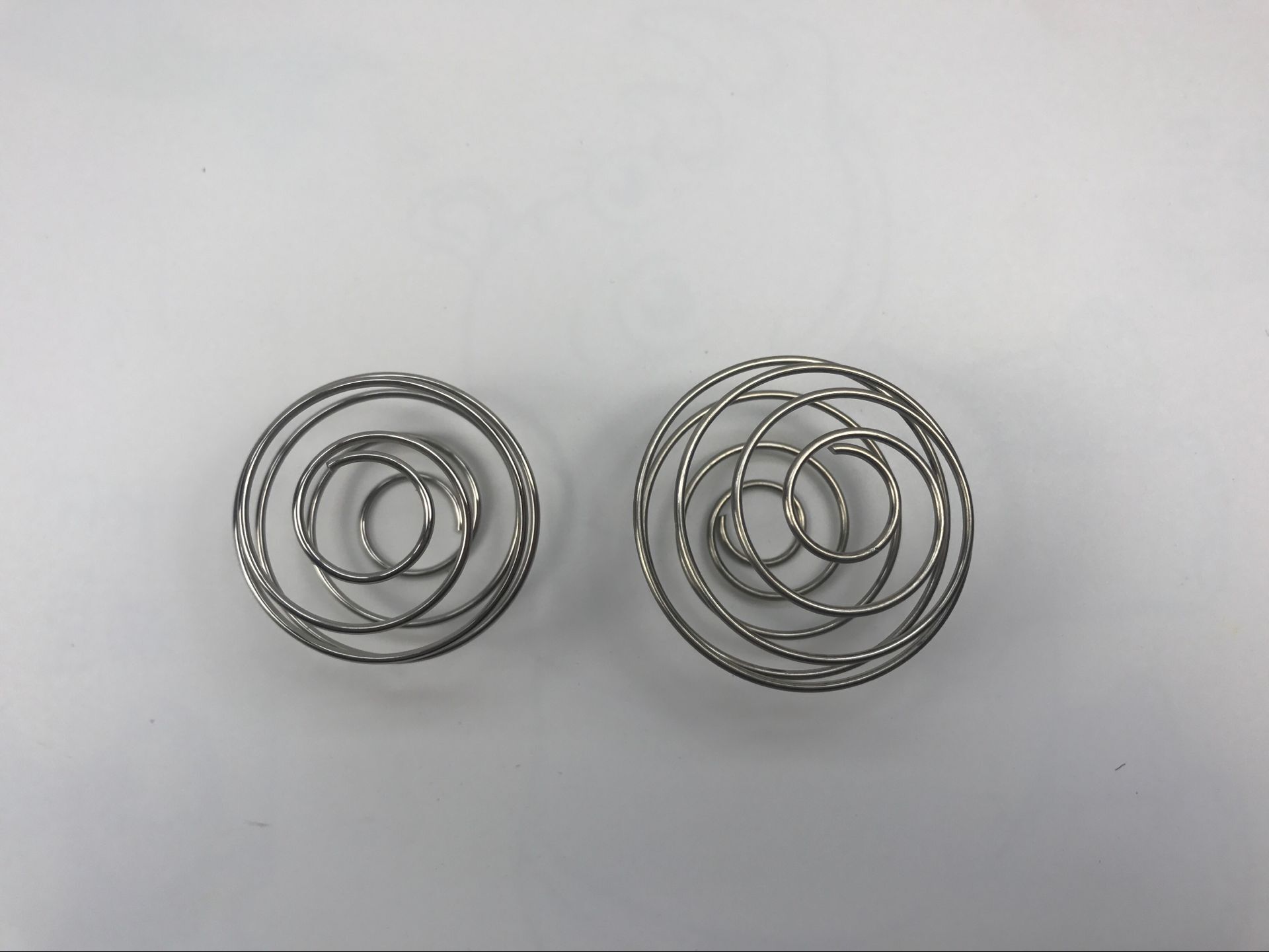 Gran 13g taza de sacudida 304 bola de acero inoxidable proteína en polvo Bola de agitación de calidad alimentaria Bola de primavera