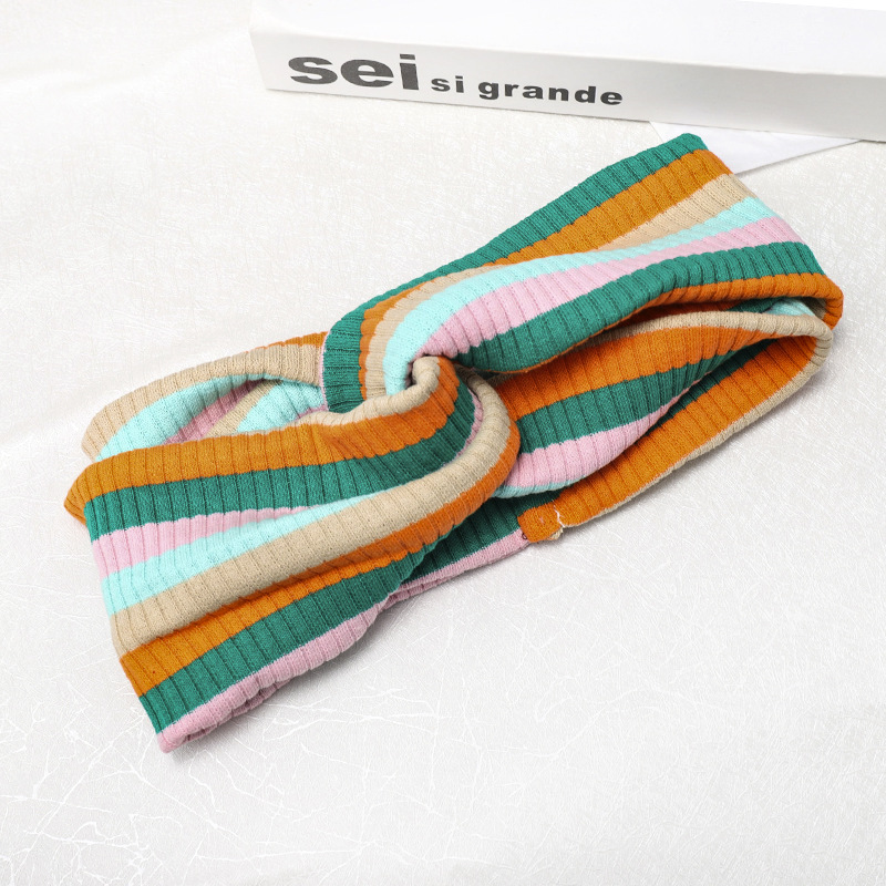 Herbst Und Winter Flut College-stil Regenbogen Gestreifte Gestrickte Sport Haarband Stretch Wolle Stirnband Yiwu Fabrik Direkt Vertrieb 2021 display picture 10