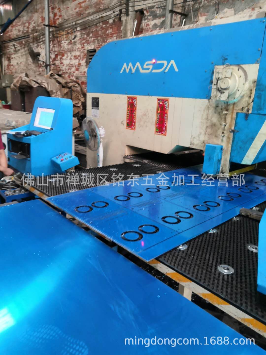 铭东钣金数控冲孔厂家 散热孔加工 通风孔加工 百叶孔加工