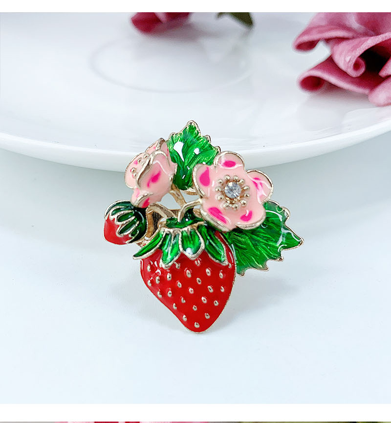 New popular painted drip enamel fruit strawberry brooch allmatch brooches wholesalepicture6
