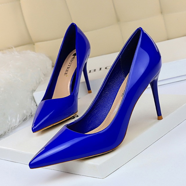 Fashion Fine-heeled High-heeled Lacquered Shallow-mouthed Point-toed