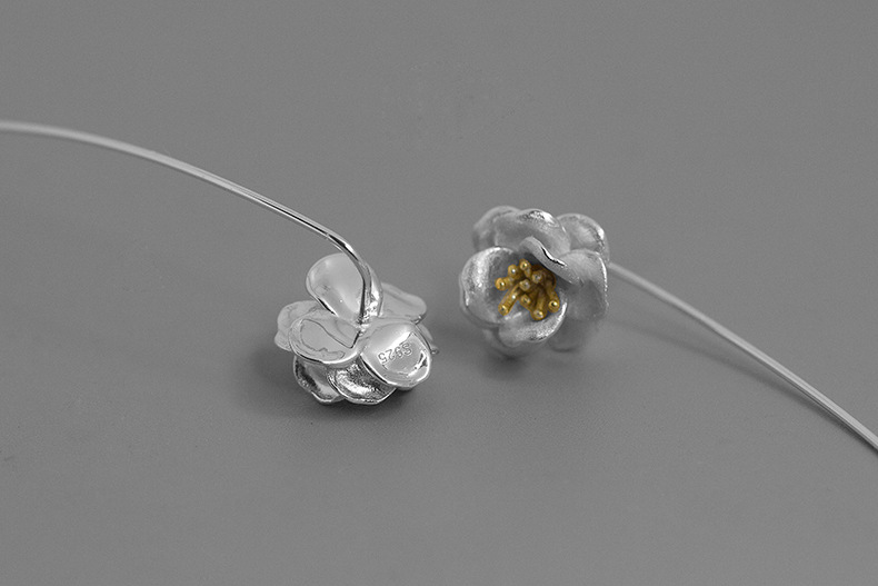 Grazia Jewelry Himalayan Flower Earrings