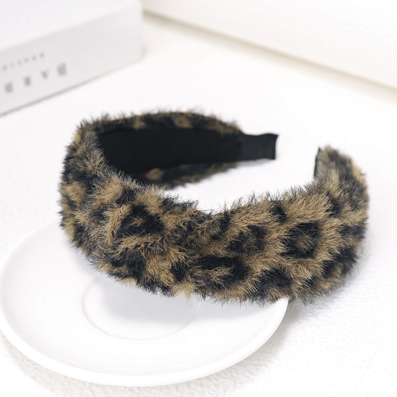 Retro Small Fragrant  Mink Hair Leopard Polka Dot Middle Twisted Headband display picture 9