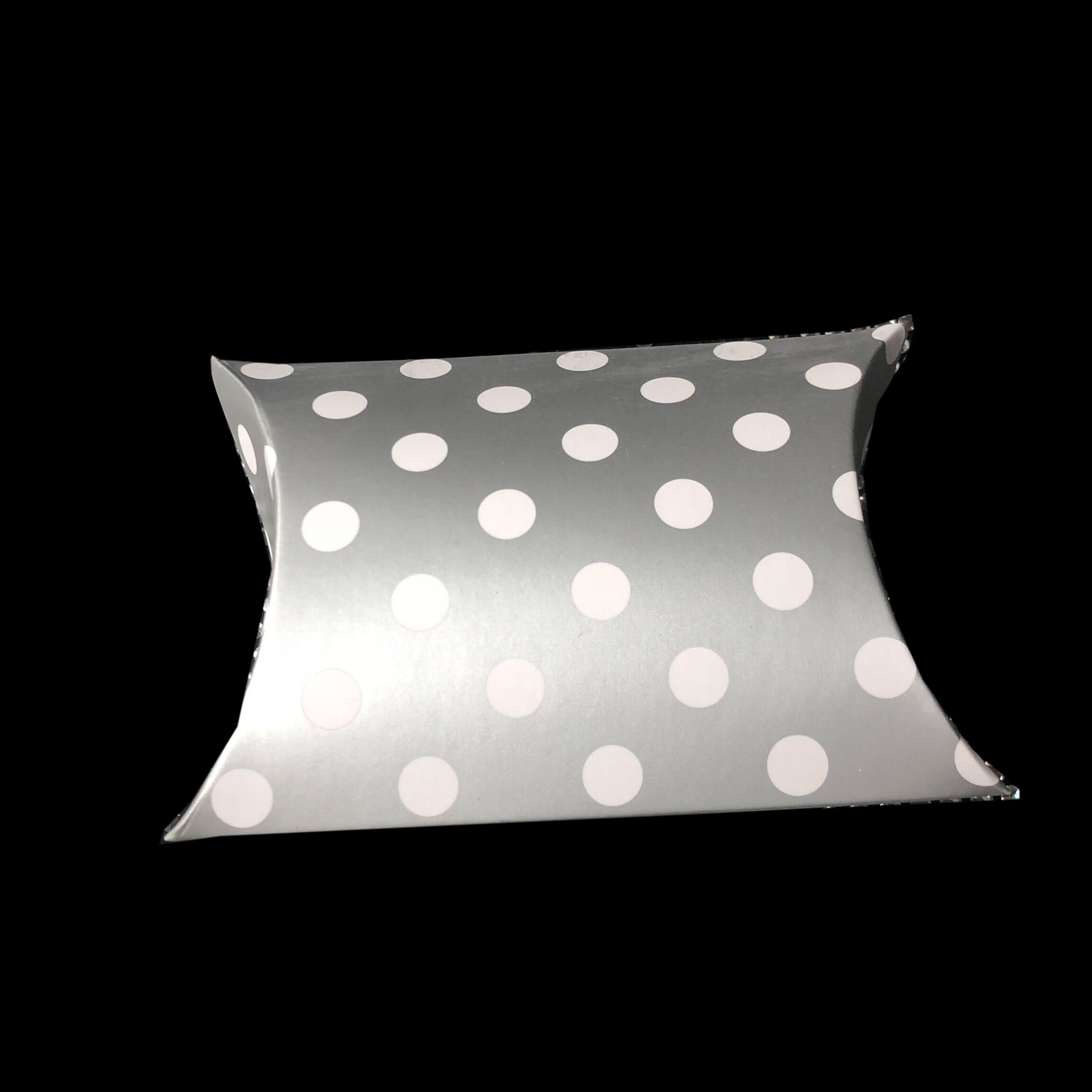 银色白点枕头盒