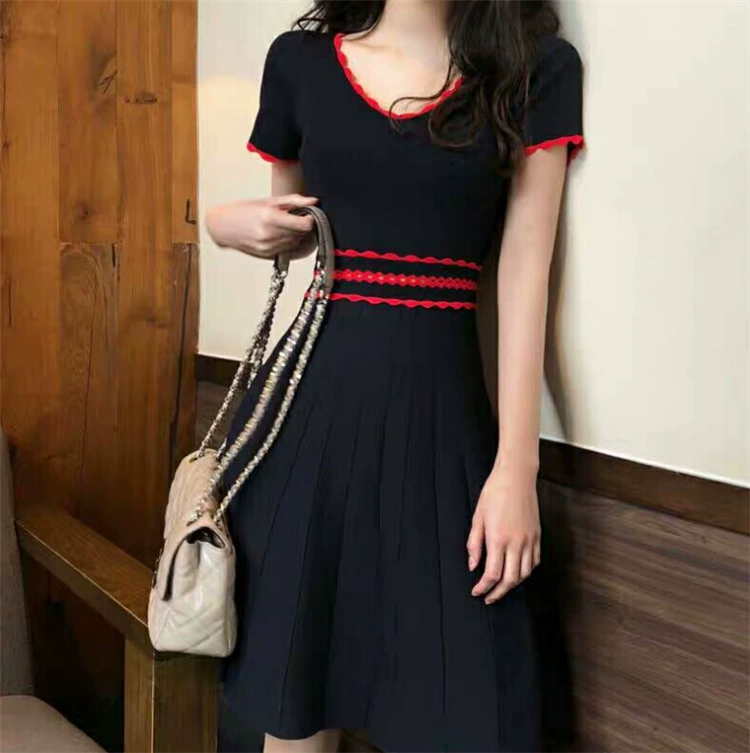 Трикотажное Платье женское лето 2019 новинка корейского стиля облегающая V-образным вырезом облегающая сексуальная ретро юбка с коротким рукавом