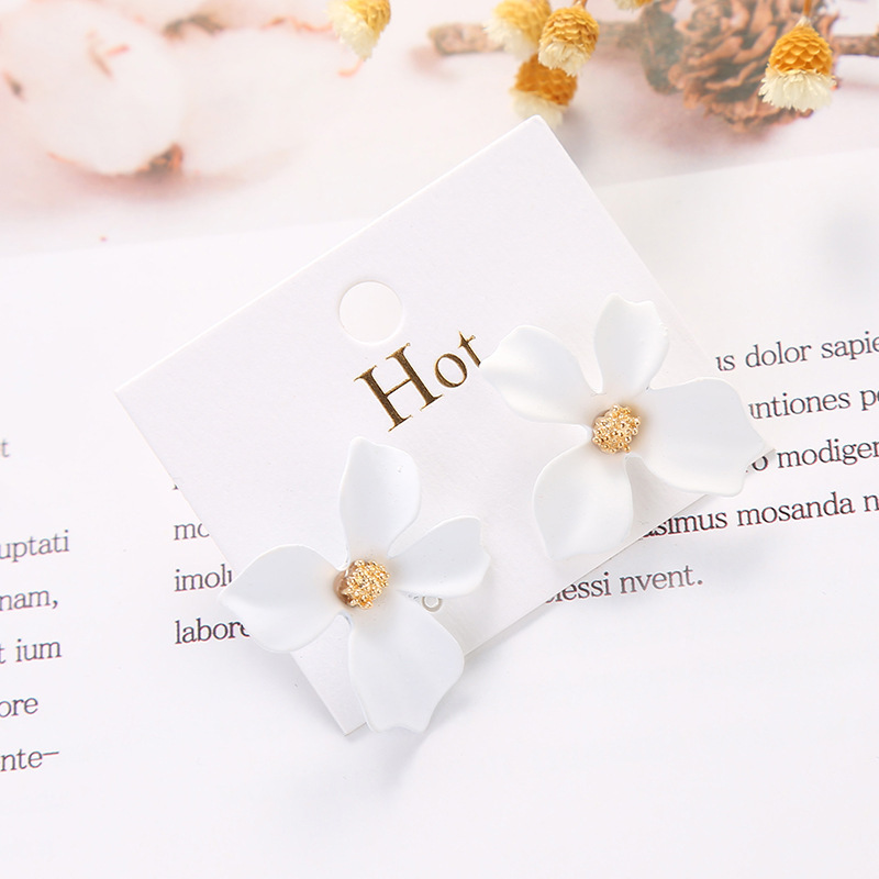 Date Occasion 1 Pair Sweet Flower Stoving Varnish Alloy Ear Studs