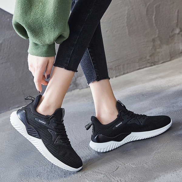 Winter lightweight fashionable breathable running sneakers for gym