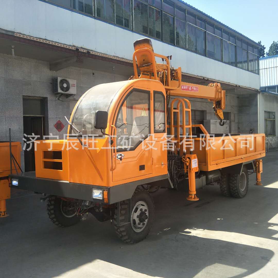 济宁辰旺销售履带式随车吊 多节伸缩臂 打桩运输一体机