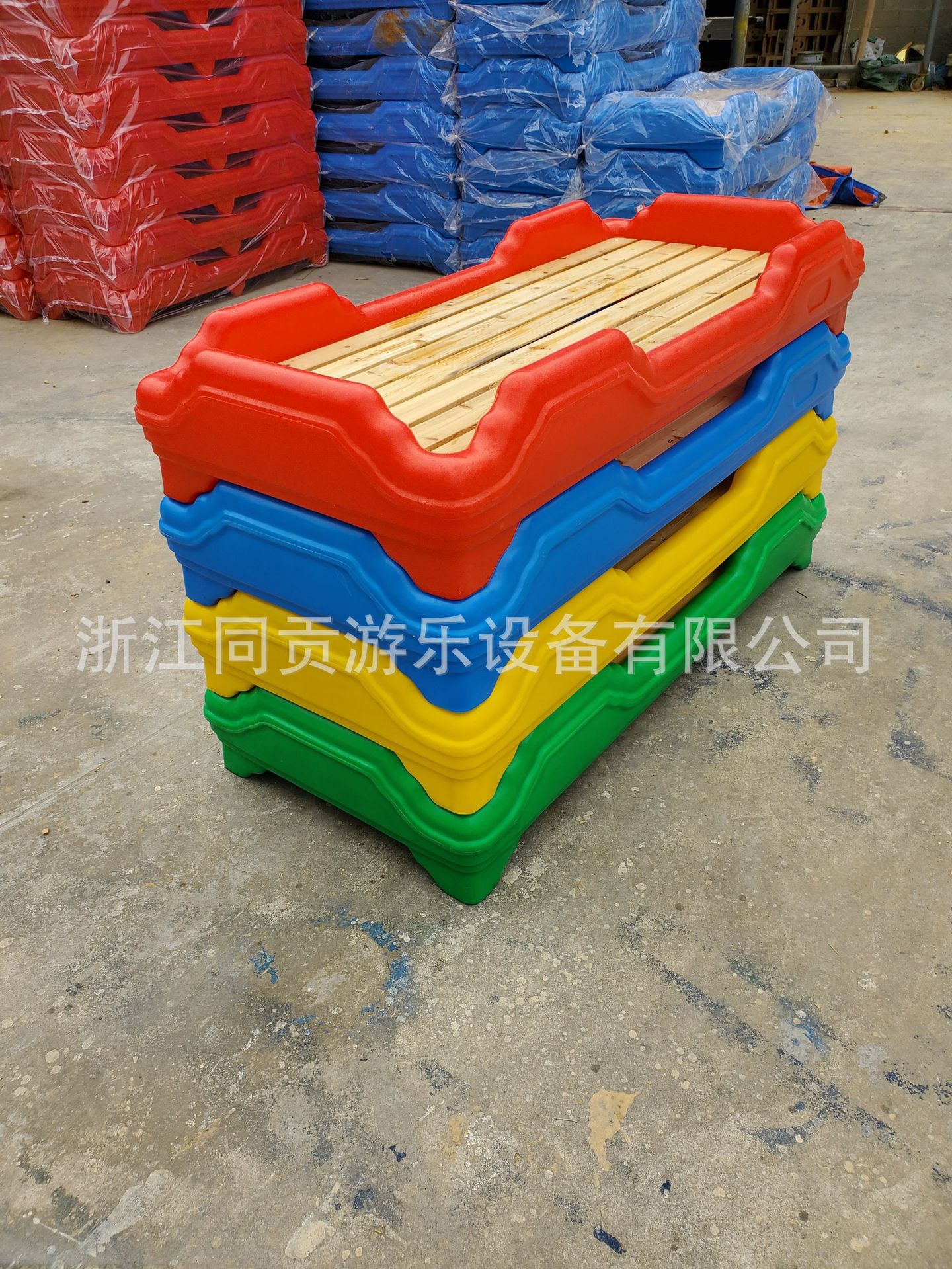 Tonggong kindergarten plastic bed children's bed children's bed thick roll-up bed quarter stacking bed home baby bed