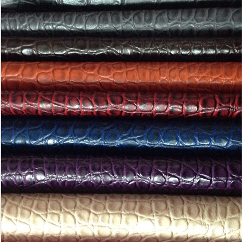 厂家现货直销 礼品包装面料箱包PVC革钱包革 水刺喷涂复古鳄鱼纹