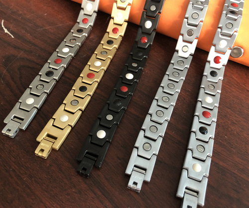 European and American pure titanium bracelets and bangles, wholesale magnetic titanium germanium titanium steel chains, pure red copper stainless steel chain manufacturer