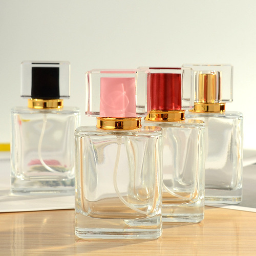 Manufacturer wholesale quality assurance cosmetic packaging perfume refill bottle 50ML glass spray portable empty bottle
