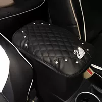 Кожаные interior cushion Swan Crown Crown Diamond Cars -on -Car Diaramatic Bar Casual Cushion Hand Female Creative