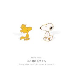 snoopy史努胸針女胸花可愛日系徽章卡通胸ins潮個性別針配飾品