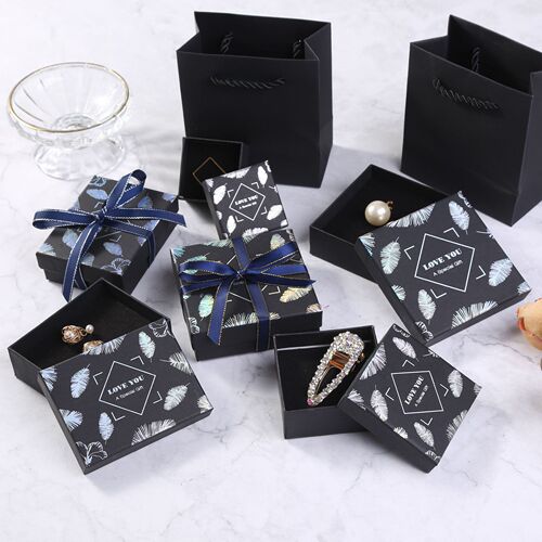 Wholesale gold-plated jewelry box with lid, ear hooks, earrings, necklace, bracelet, gift box, black jewelry box