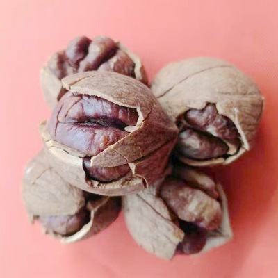 2.2 Left and right extra large seeds 10 Hand stripping Hickory Linan specialty snacks Small walnut wholesale