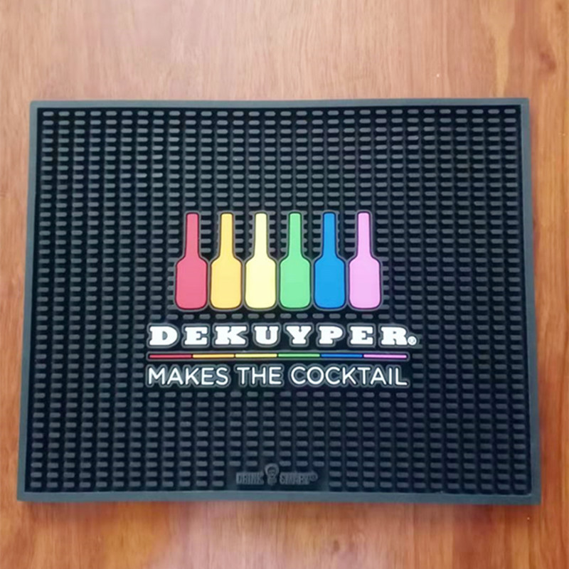 厂家销售 定制LOGO吧台垫 PVC橡胶酒吧垫 KTV酒杯垫