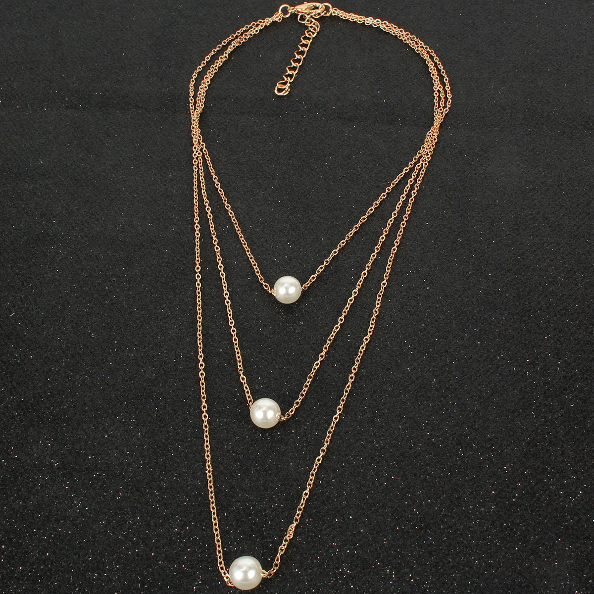 Necklace Retro Simple Beaded Three-layer Single Imitation Pearl Necklace Wholesale display picture 3