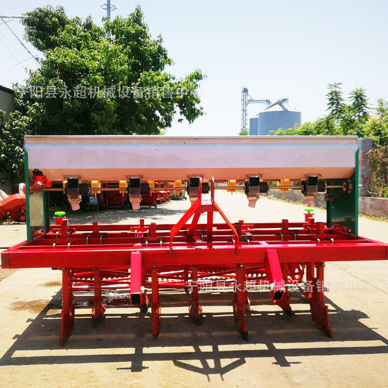 安徽拖拉机带小麦播种机多行可定制多行施肥播种机谷子高粱条播机