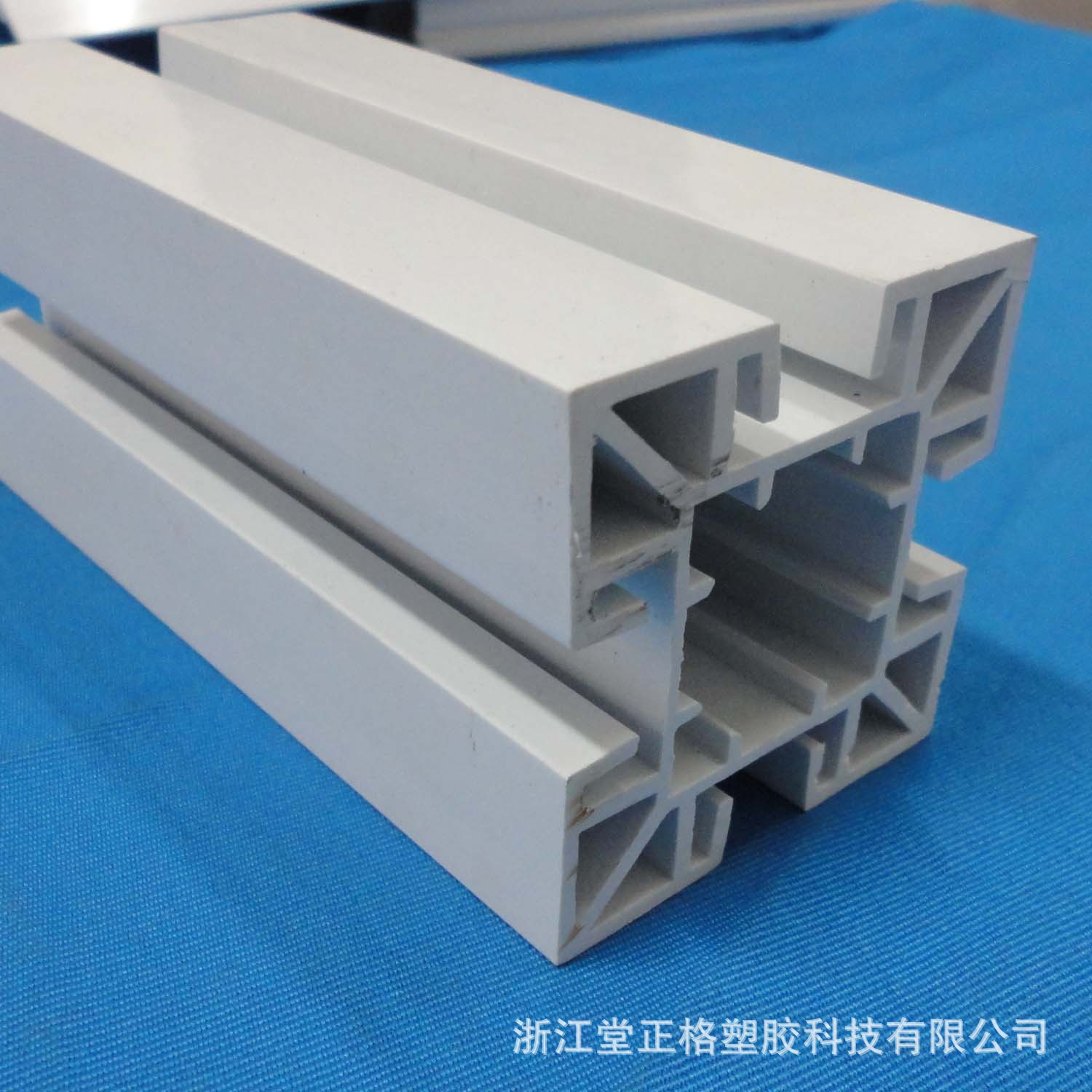 塑料PVC异型材  建材 开模定制 厂家直销