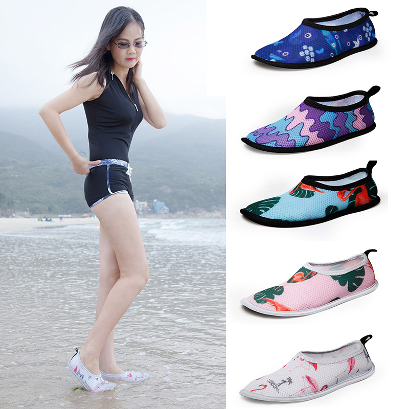 men and women soft sole Snorkeling shoes Sandy beach Shoes and socks diving children Wading Swimming Shoe cover ventilation non-slip factory new pattern