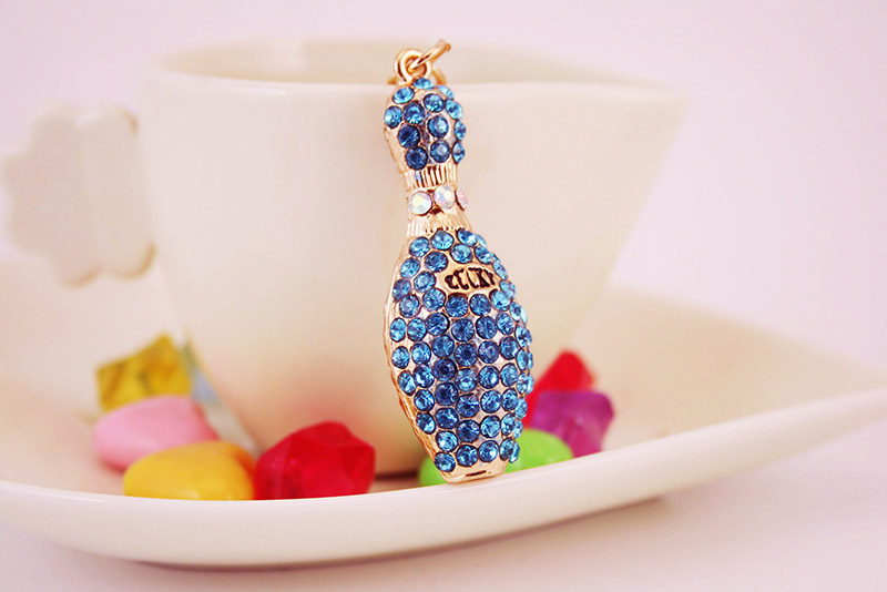 30g Weight Alloy, Metal Material Heart Pattern Women'S Gender White, Pink, Blue, Champagne Color Diamond-studded Crystal Bowling Shape Car Key Chain 6