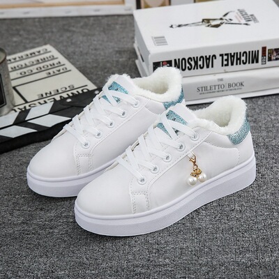 winter Cotton-padded shoes new pattern Plush White shoes Student shoes Low Korean Edition keep warm skate shoes Versatile leisure time Snow boots