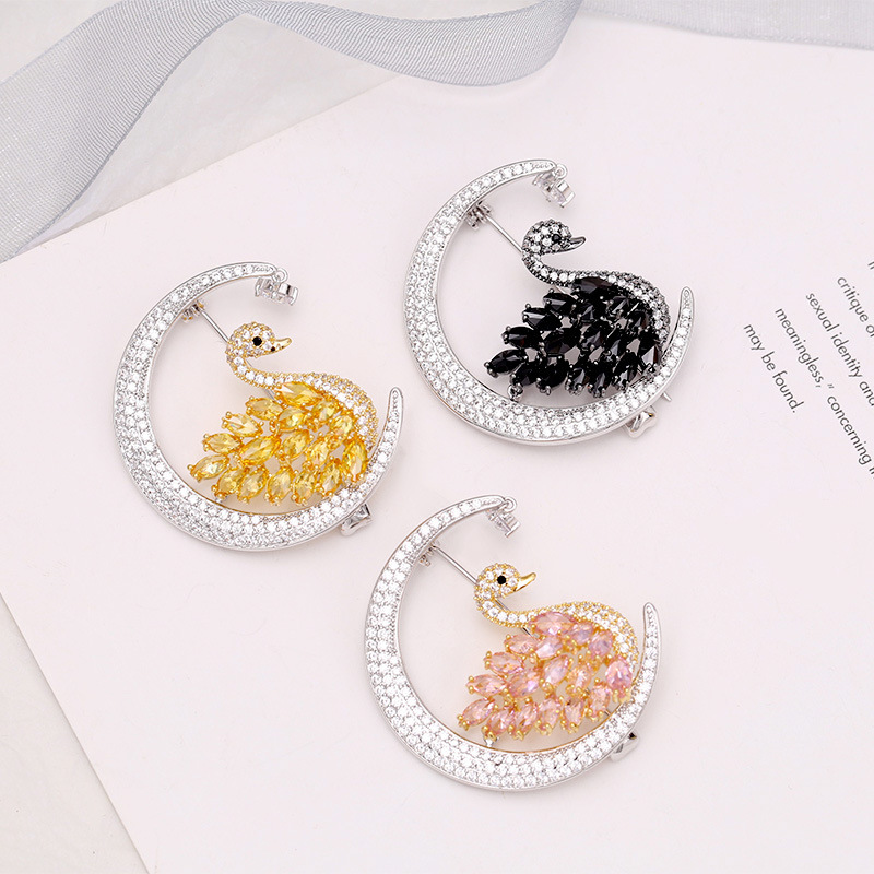 European And American Pink Swan Brooch Female Coat Coat Wild Moon Boutonniere display picture 13