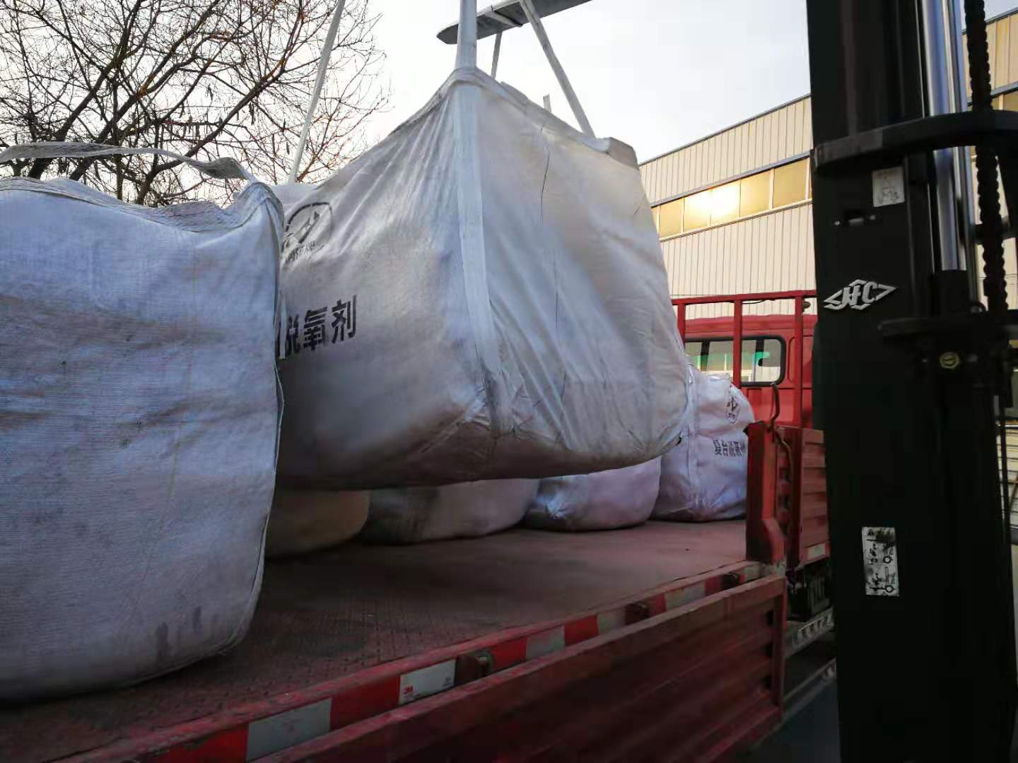 造渣脱氧剂 钢水造渣脱氧脱磷脱硫，净化钢水，提高钢水流动性