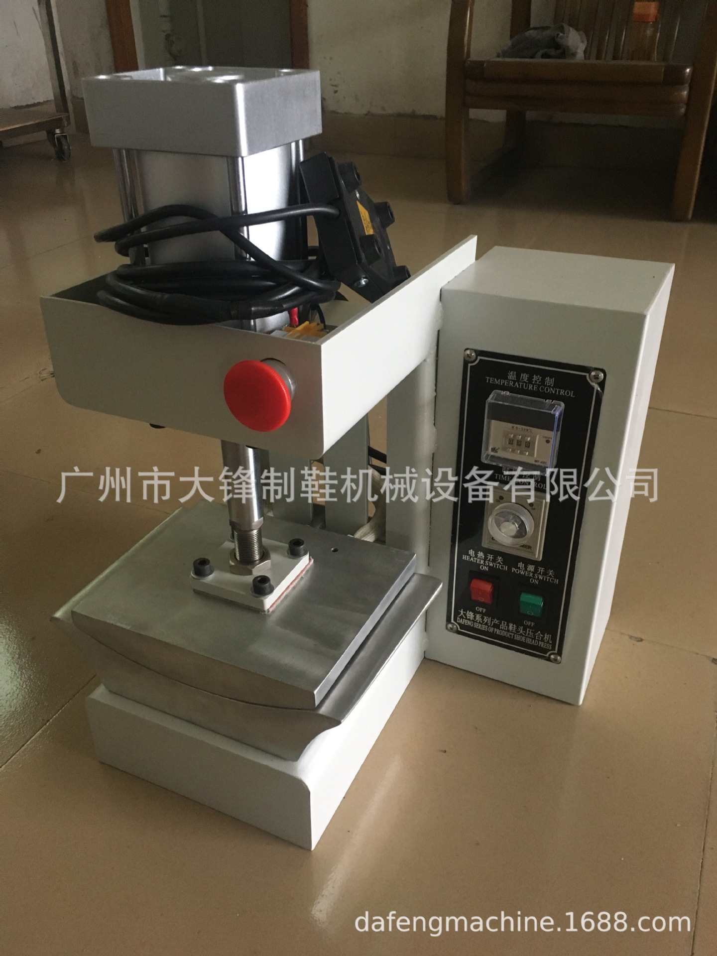 Ь���۱�����ѹ�ϻ�Ьͷ���ȶ��ͻ�Ьͷ���۽����ͻ���������