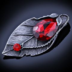 韓版復古水晶葉子吊墜別針兩用胸針 女士開衫毛衣配飾古銀胸花