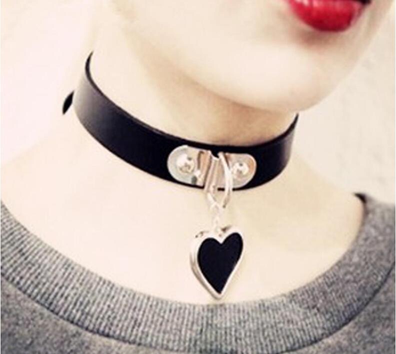 Punk Heart Shape Alloy Patchwork Women's Necklace display picture 1