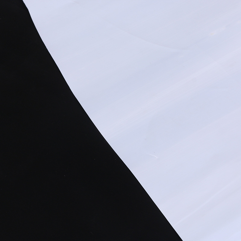 Suministro de fábrica al por mayor blanco y negro película de plástico agrícola soporte de película de plástico PE película de efecto invernadero 1-12 m