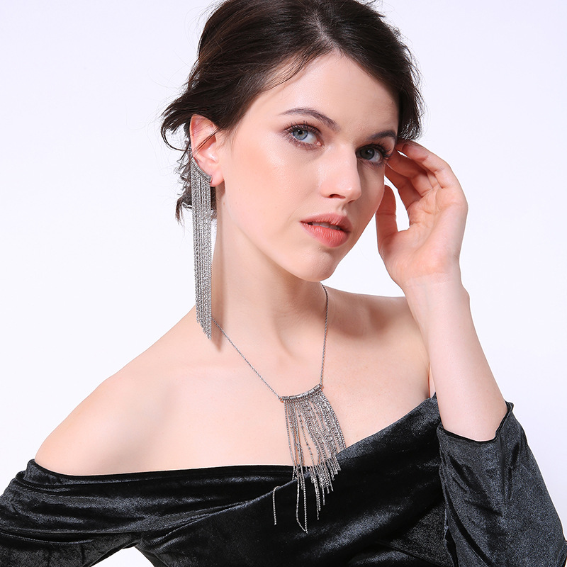 Joyas De Diamantes Con Flecos Largos Collar Colgante Joyería De Moda Femenina display picture 1