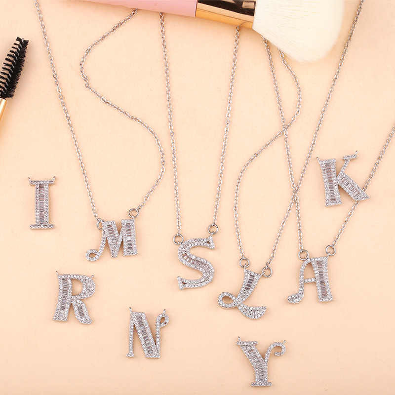 Last name alphabet pendant 26 English letters AZ adjustable necklace women